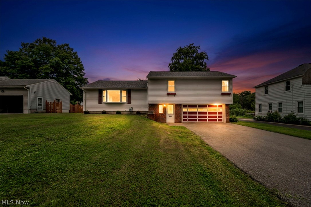 131 Yunker Court Elyria OH 44035