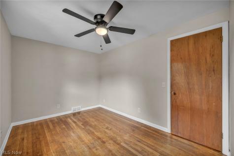 131 Yunker Court Elyria OH 44035