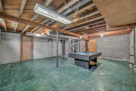 131 Yunker Court Elyria OH 44035