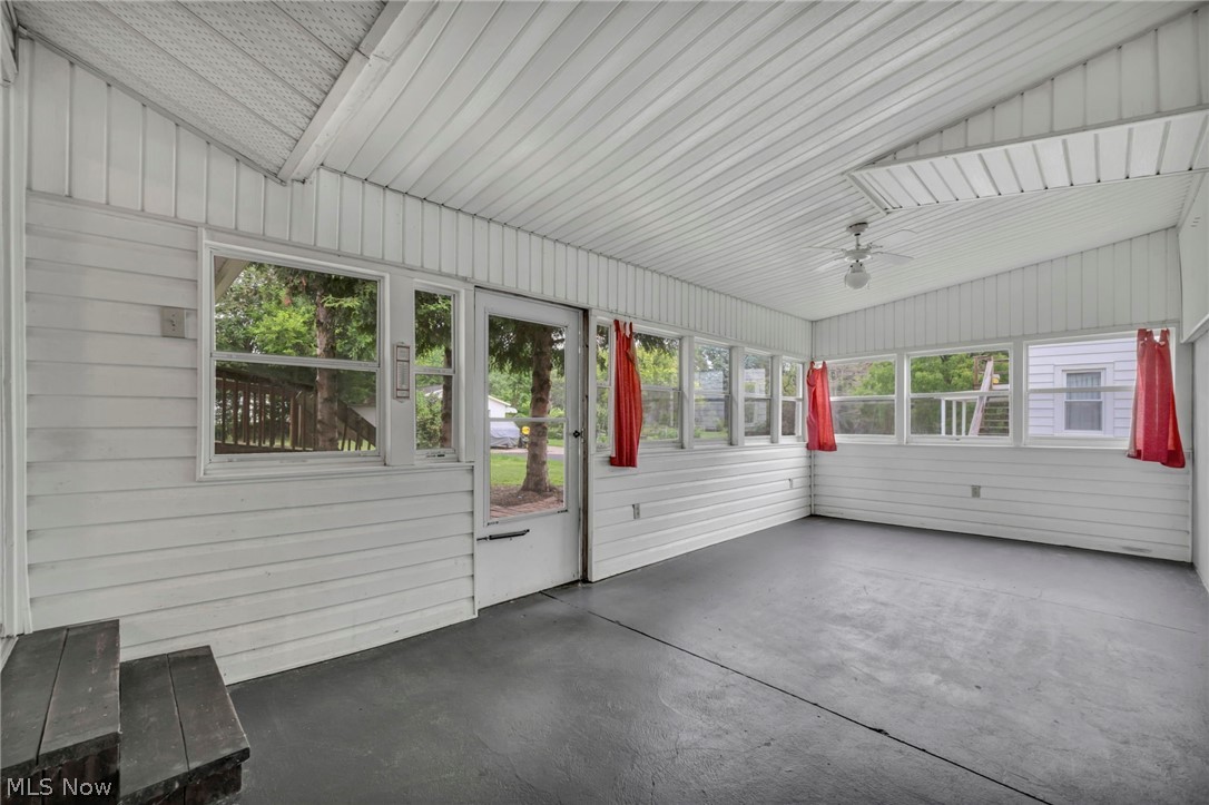 131 Yunker Court Elyria OH 44035