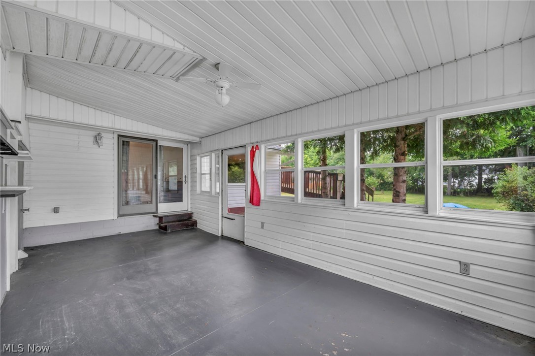 131 Yunker Court Elyria OH 44035