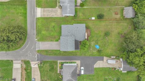 131 Yunker Court Elyria OH 44035