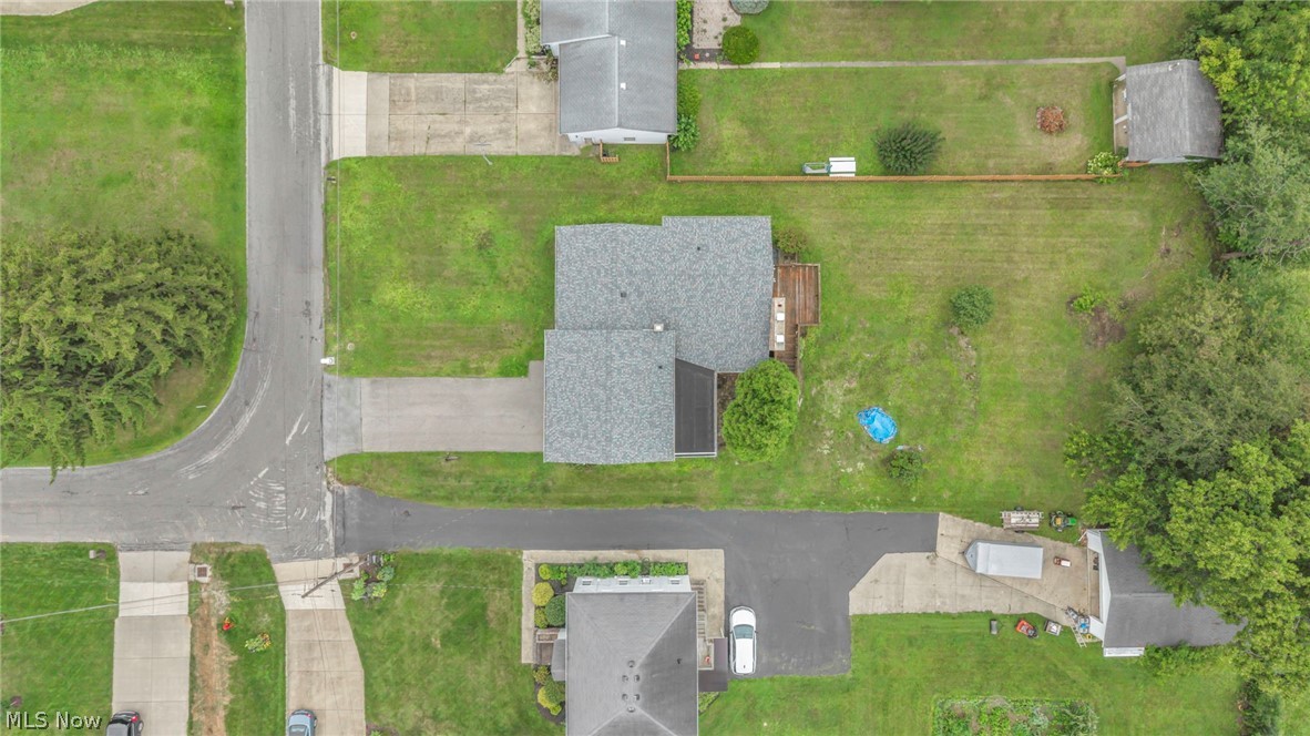 131 Yunker Court Elyria OH 44035