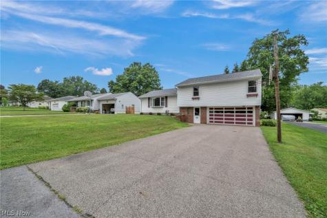 131 Yunker Court Elyria OH 44035