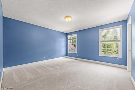 31 John Clark Lane Hudson OH 44236