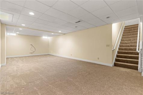 31 John Clark Lane Hudson OH 44236