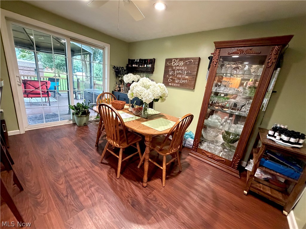 1282 Independence Circle SE New Philadelphia OH 44663