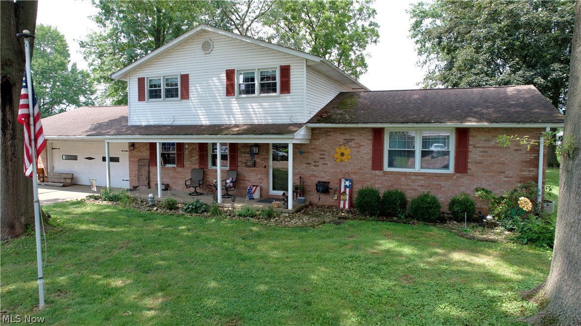 1282 Independence Circle SE New Philadelphia OH 44663