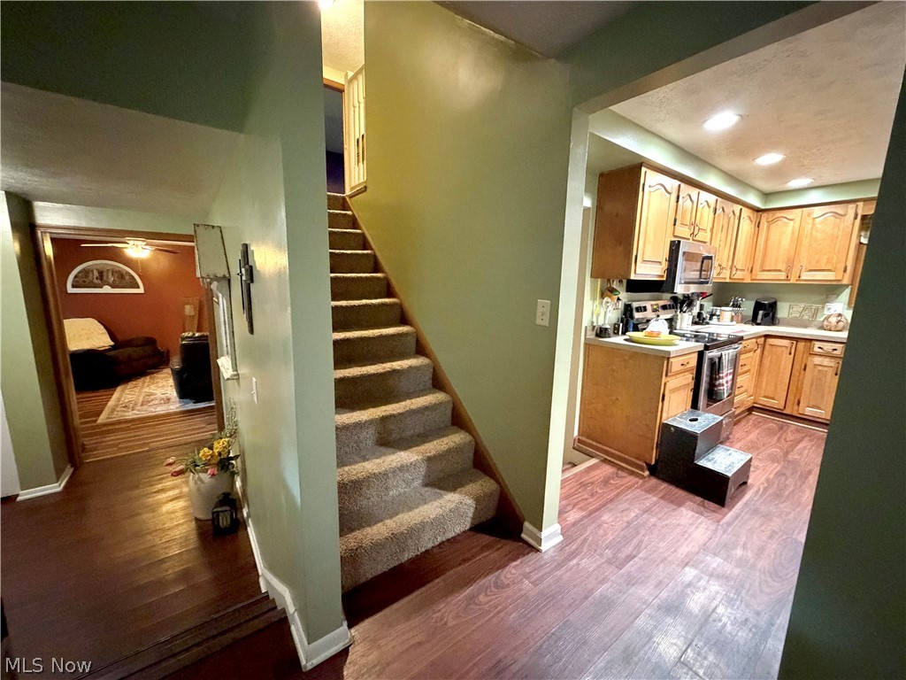 1282 Independence Circle SE New Philadelphia OH 44663