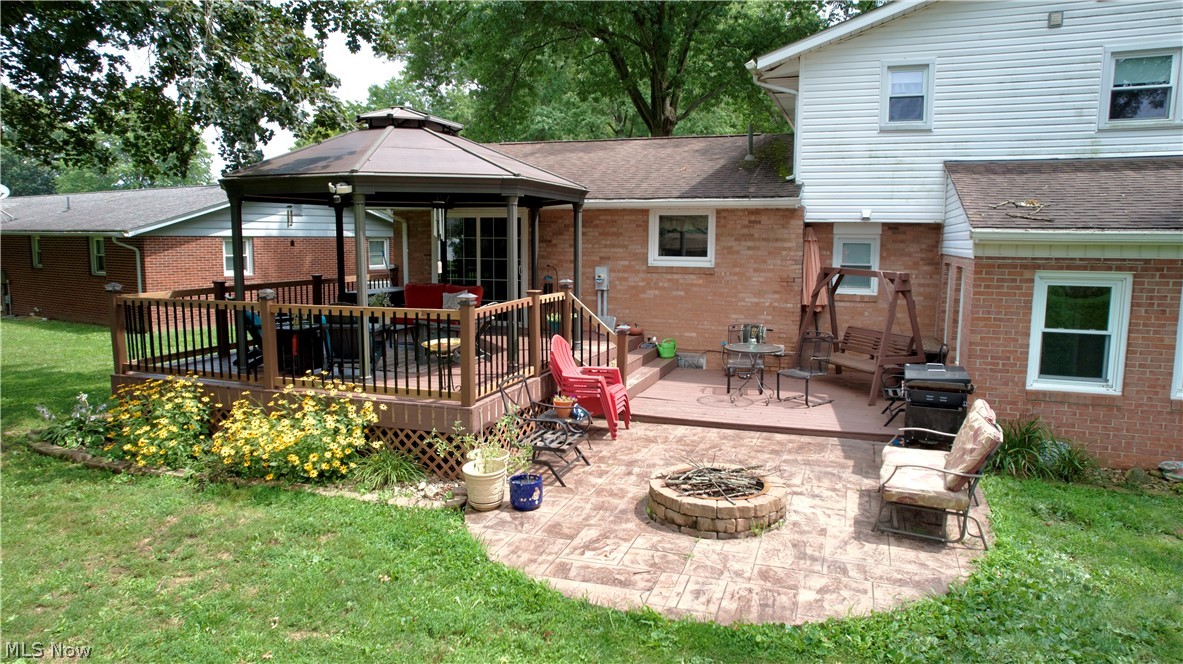 1282 Independence Circle SE New Philadelphia OH 44663