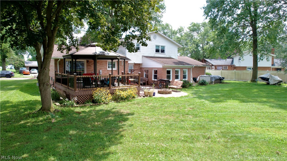 1282 Independence Circle SE New Philadelphia OH 44663