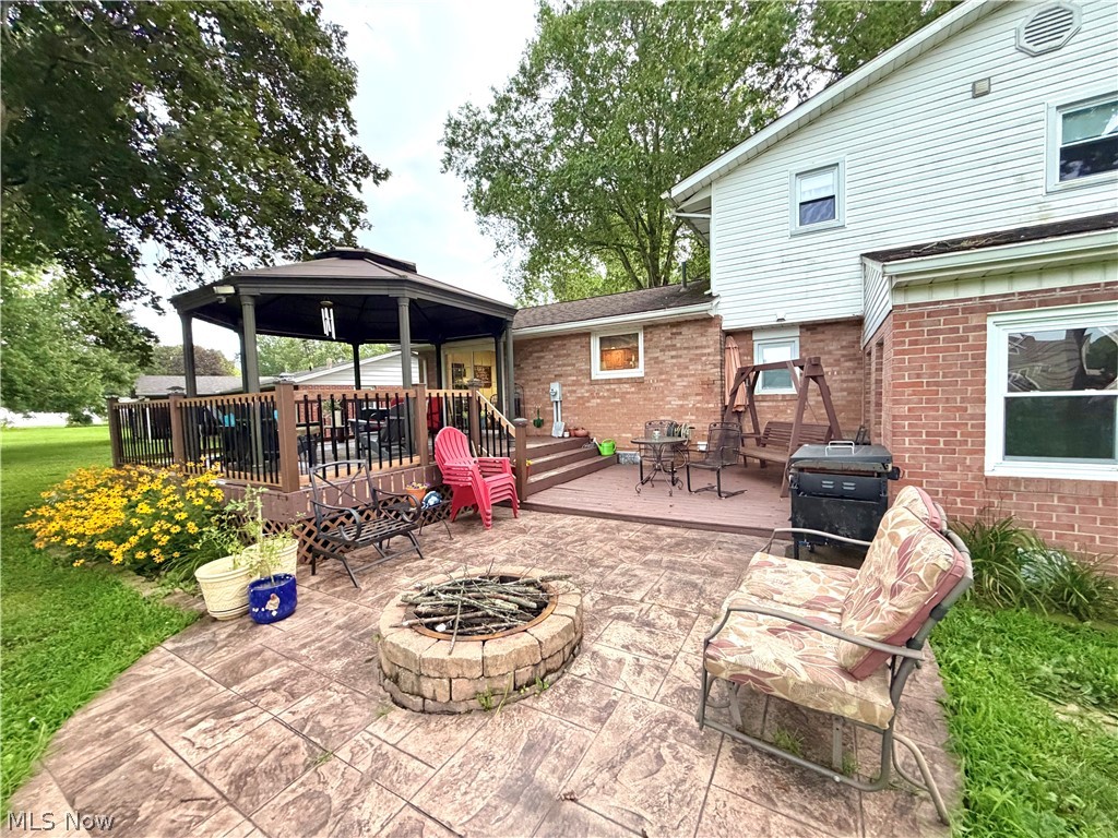 1282 Independence Circle SE New Philadelphia OH 44663