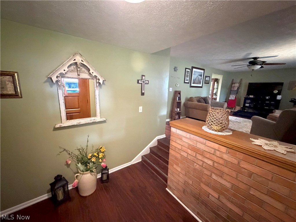 1282 Independence Circle SE New Philadelphia OH 44663