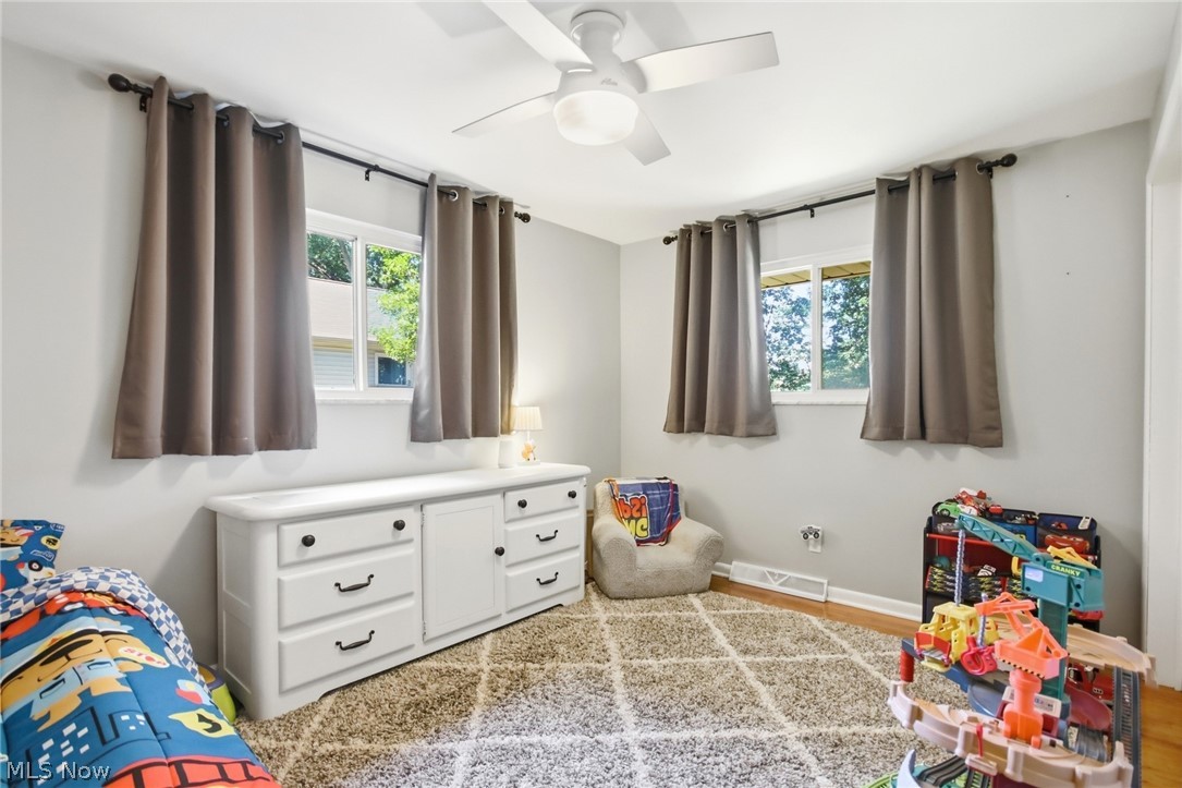418 North Street Brooklyn Heights OH 44131