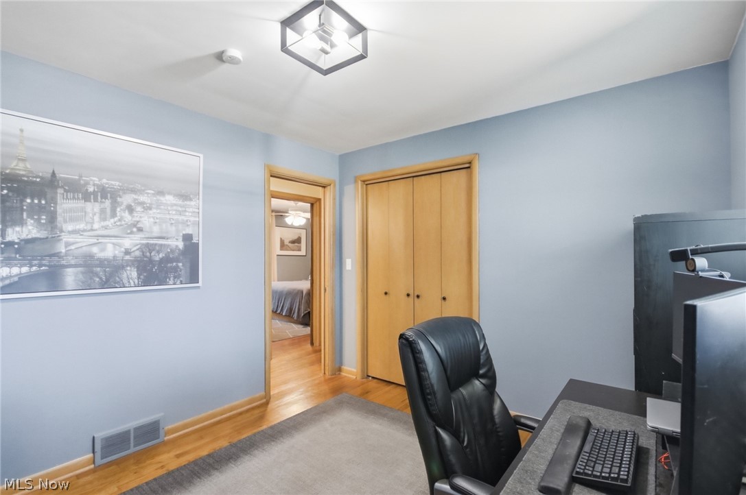 418 North Street Brooklyn Heights OH 44131