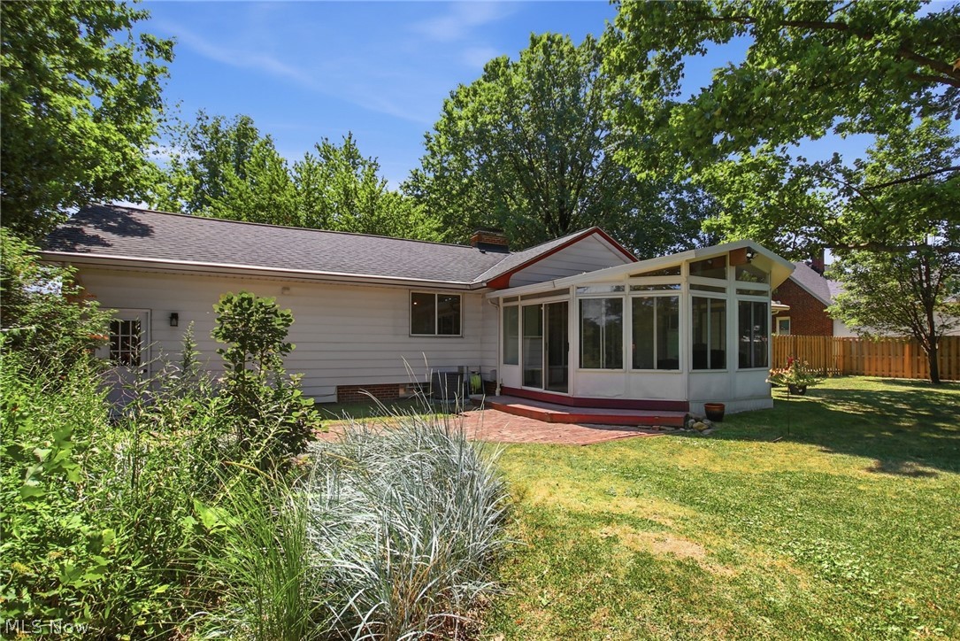 418 North Street Brooklyn Heights OH 44131