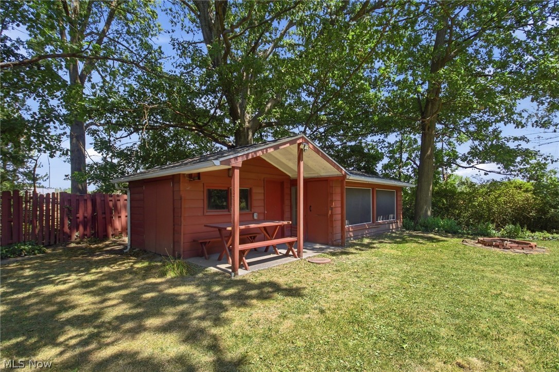 418 North Street Brooklyn Heights OH 44131