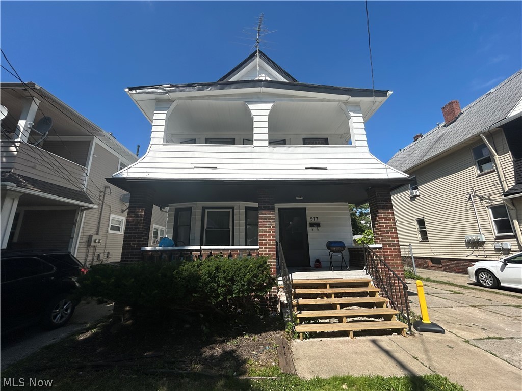 977 Nathaniel Road Cleveland OH 44110