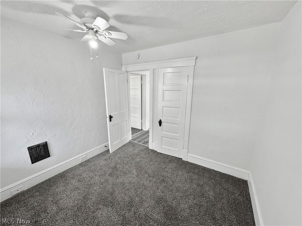 977 Nathaniel Road Cleveland OH 44110