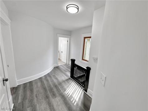 977 Nathaniel Road Cleveland OH 44110