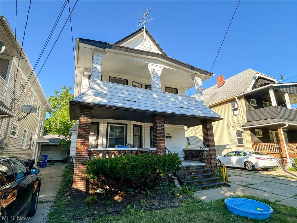 977 Nathaniel Road Cleveland OH 44110