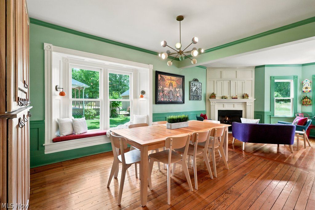 438 E Washington Street Chagrin Falls OH 44022