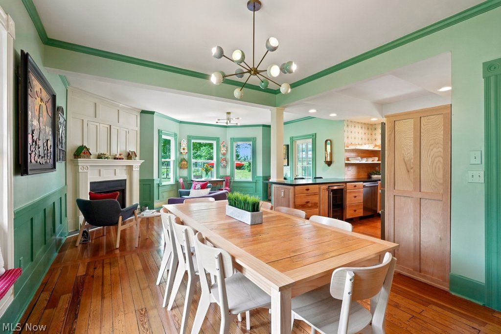 438 E Washington Street Chagrin Falls OH 44022