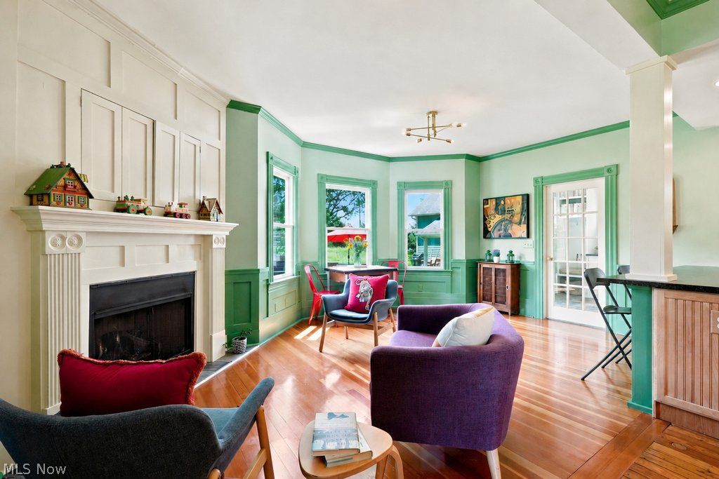 438 E Washington Street Chagrin Falls OH 44022