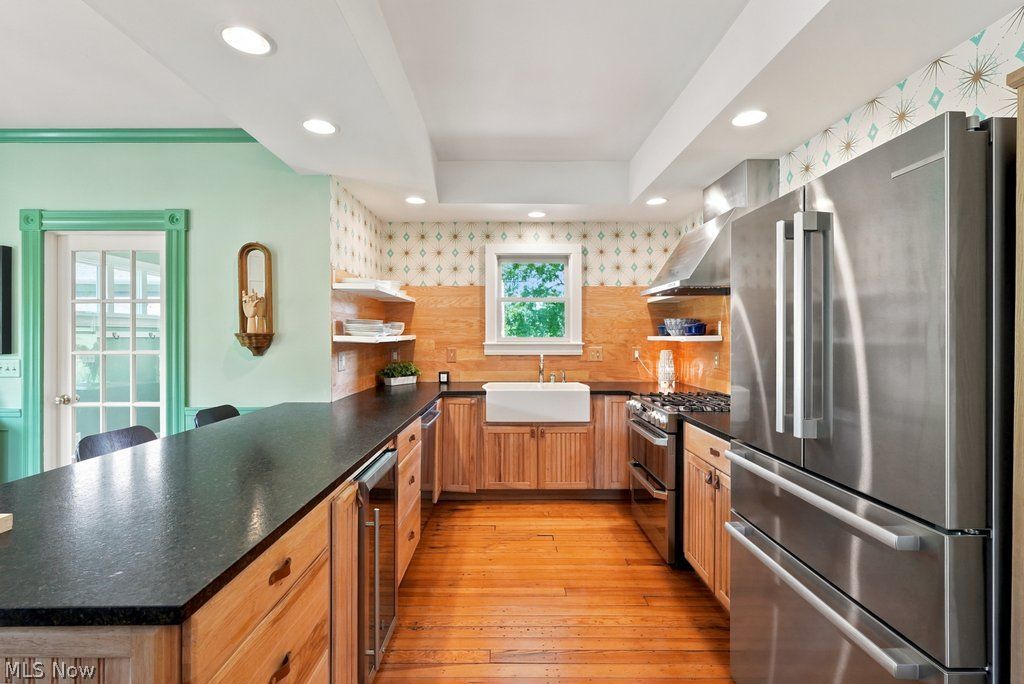 438 E Washington Street Chagrin Falls OH 44022