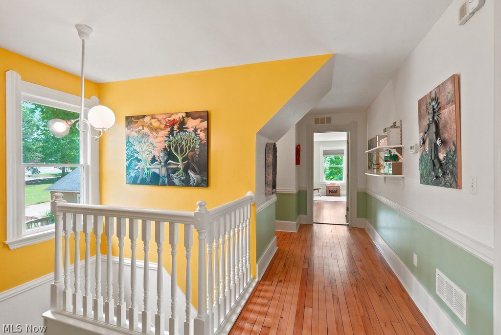 438 E Washington Street Chagrin Falls OH 44022
