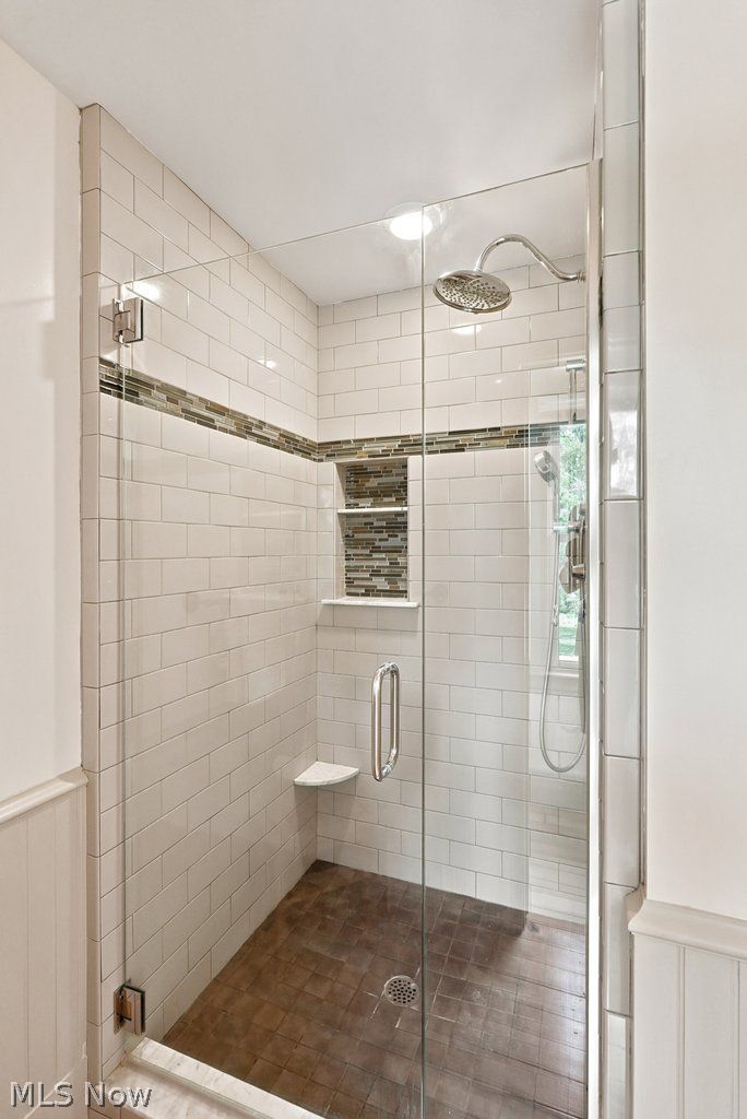 438 E Washington Street Chagrin Falls OH 44022
