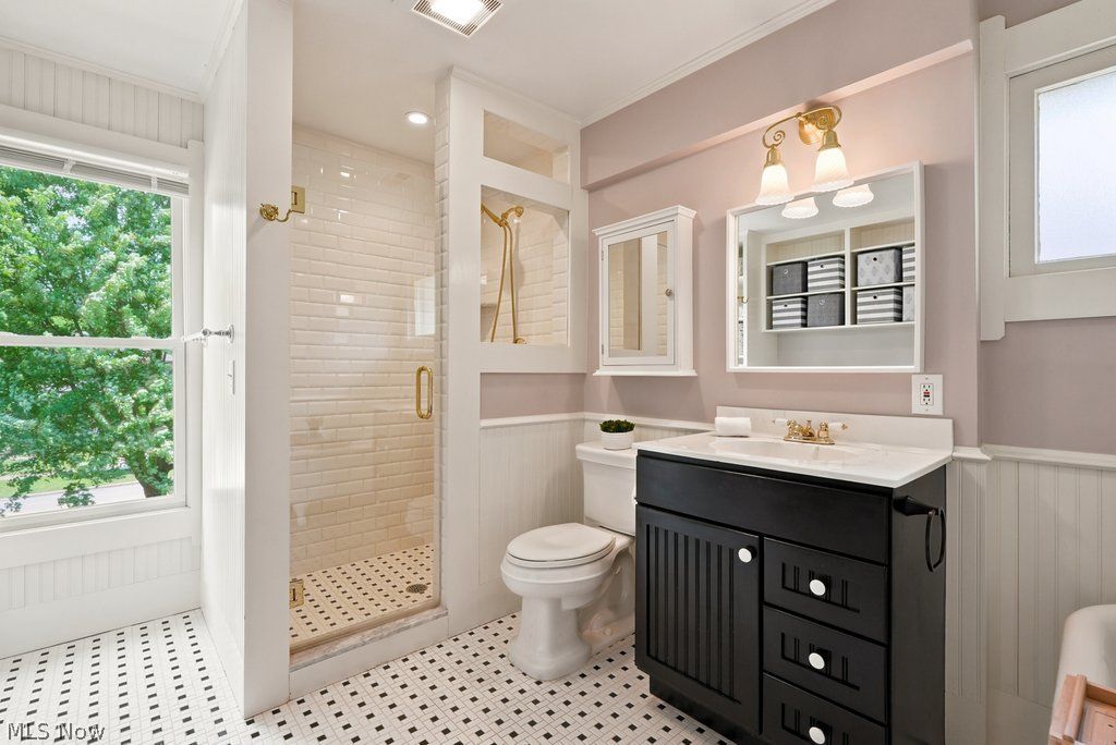 438 E Washington Street Chagrin Falls OH 44022