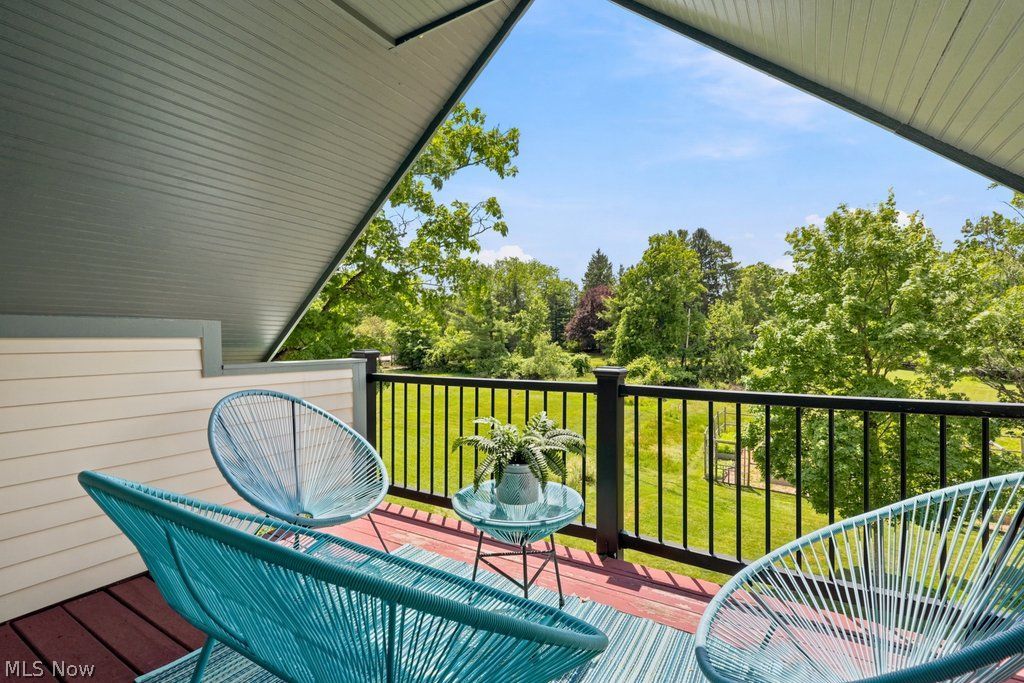 438 E Washington Street Chagrin Falls OH 44022