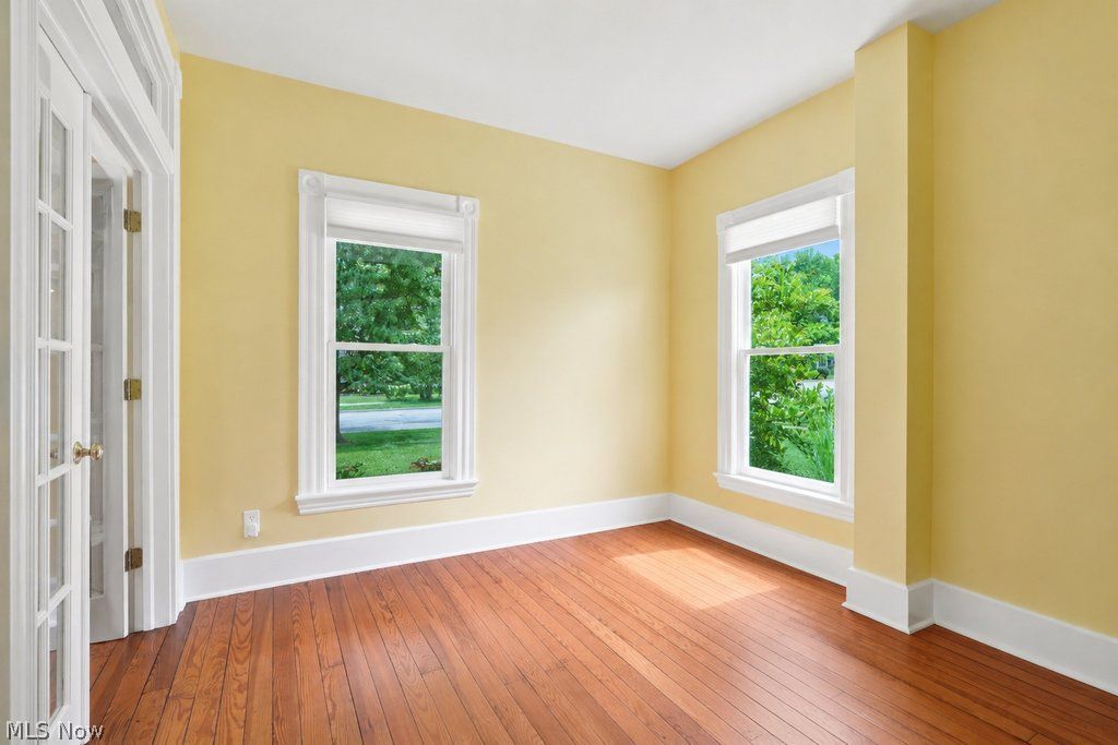 438 E Washington Street Chagrin Falls OH 44022