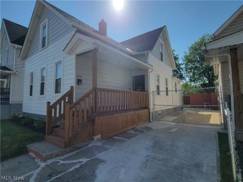 3594 W 60th Street Cleveland OH 44102