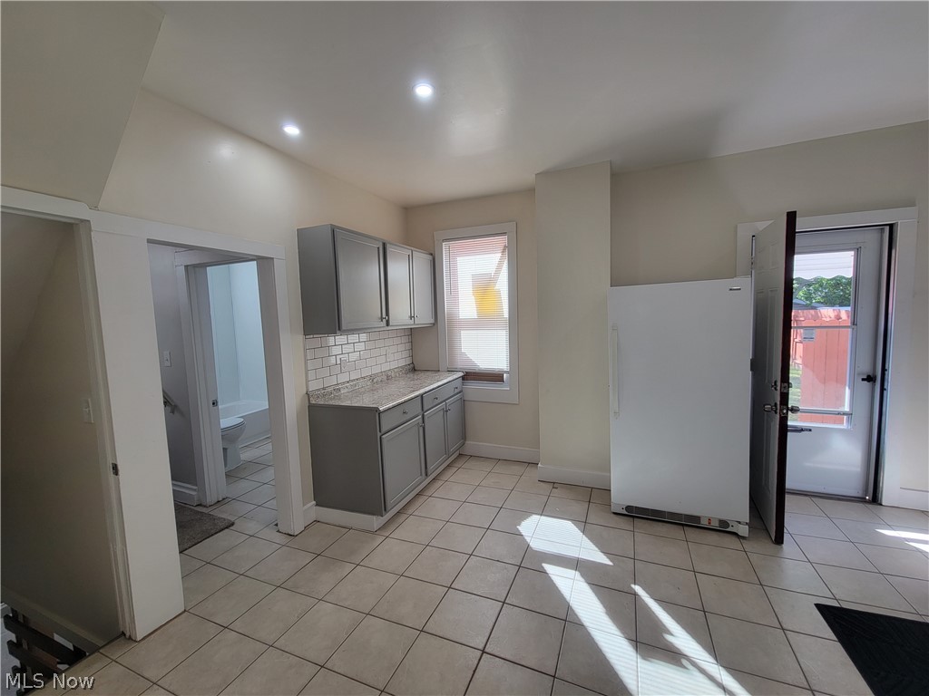 3594 W 60th Street Cleveland OH 44102