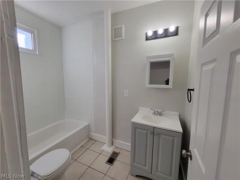 3594 W 60th Street Cleveland OH 44102