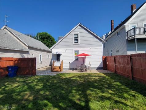 3594 W 60th Street Cleveland OH 44102