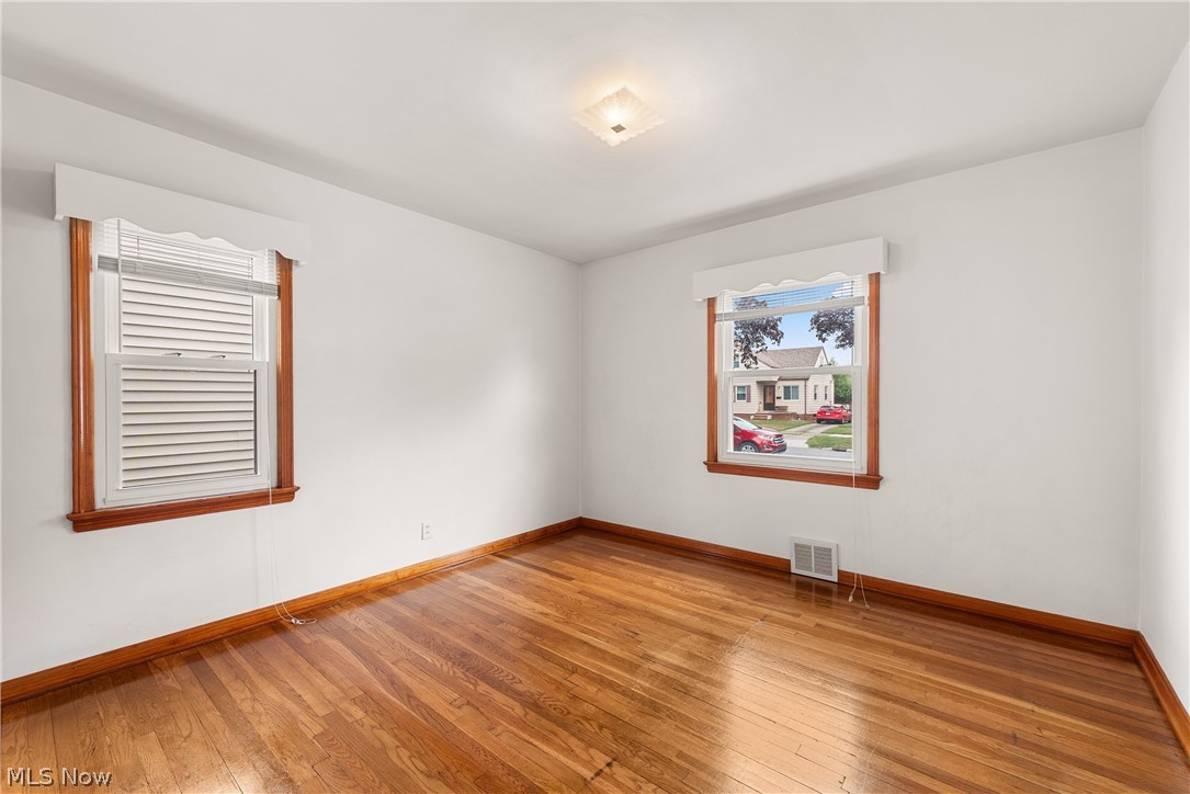 8811 Behrwald Avenue Brooklyn OH 44144