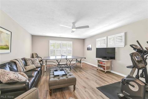 31427 Pier West Avon Lake OH 44012