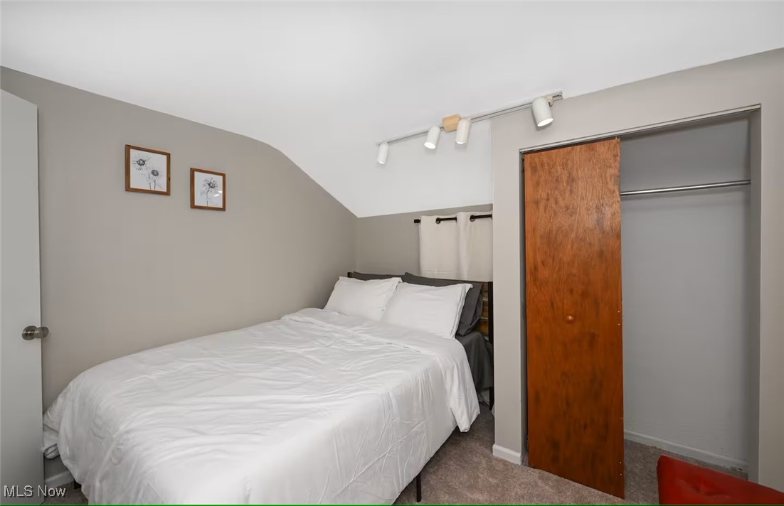 4610 Chestnut Road Independence OH 44131