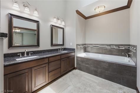 6114 Groton Street NW Canton OH 44708