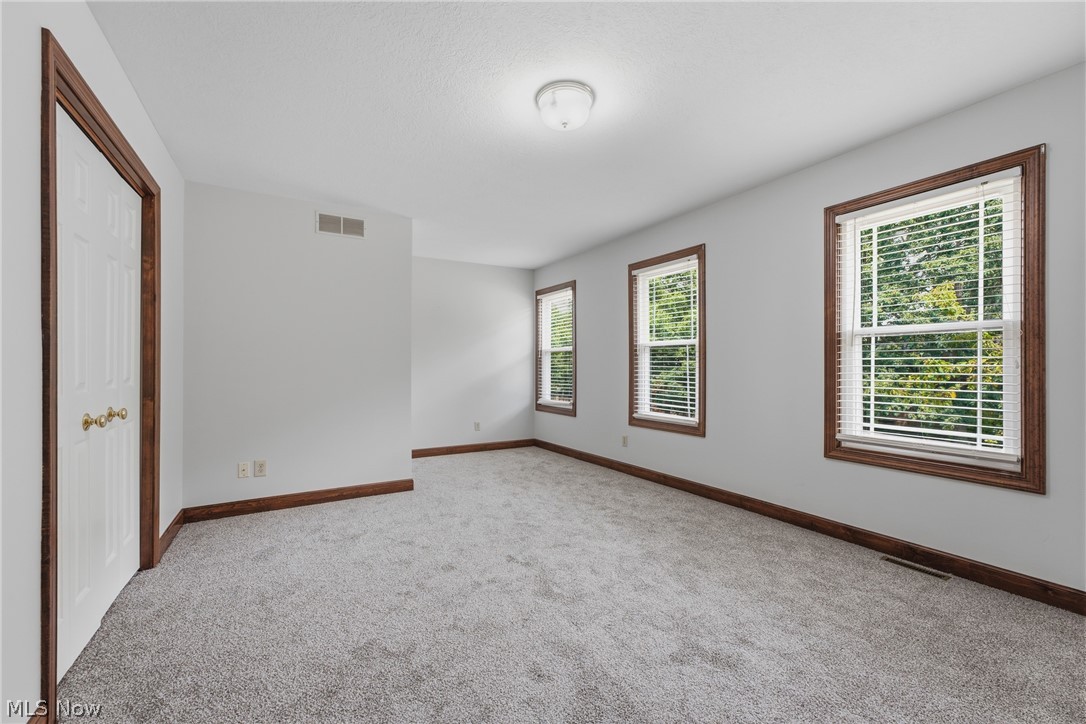 6114 Groton Street NW Canton OH 44708