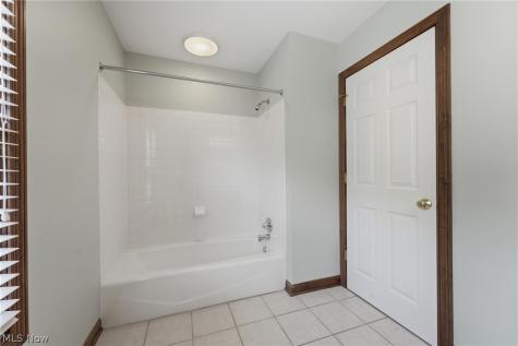 6114 Groton Street NW Canton OH 44708