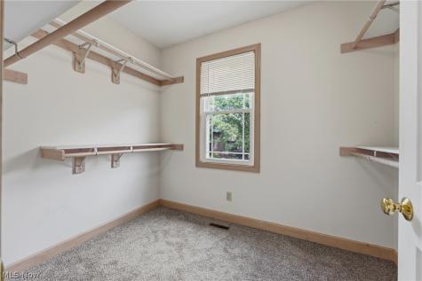 6114 Groton Street NW Canton OH 44708