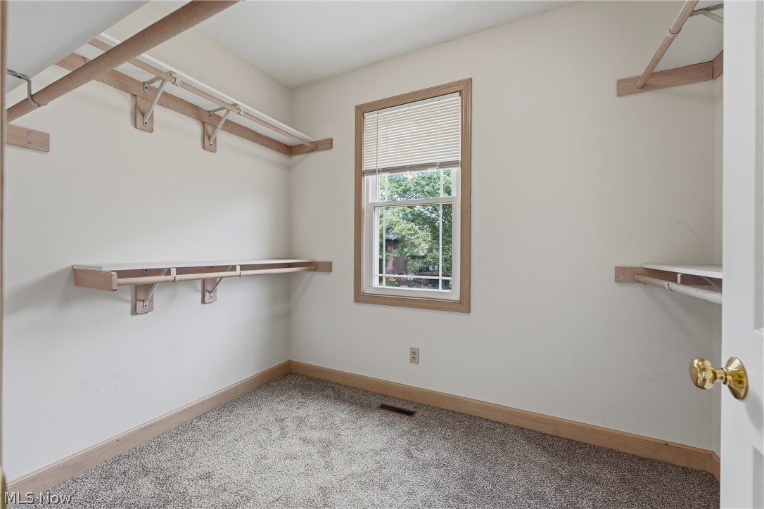 6114 Groton Street NW Canton OH 44708