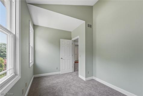 6114 Groton Street NW Canton OH 44708