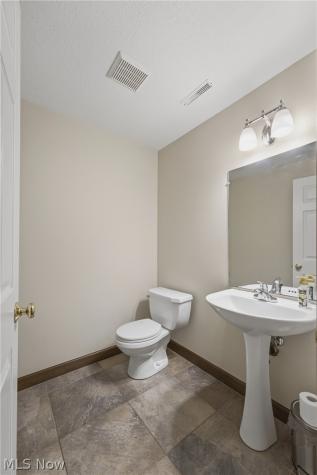 6114 Groton Street NW Canton OH 44708