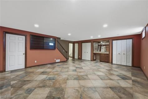 6114 Groton Street NW Canton OH 44708