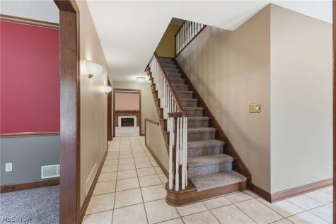 6114 Groton Street NW Canton OH 44708